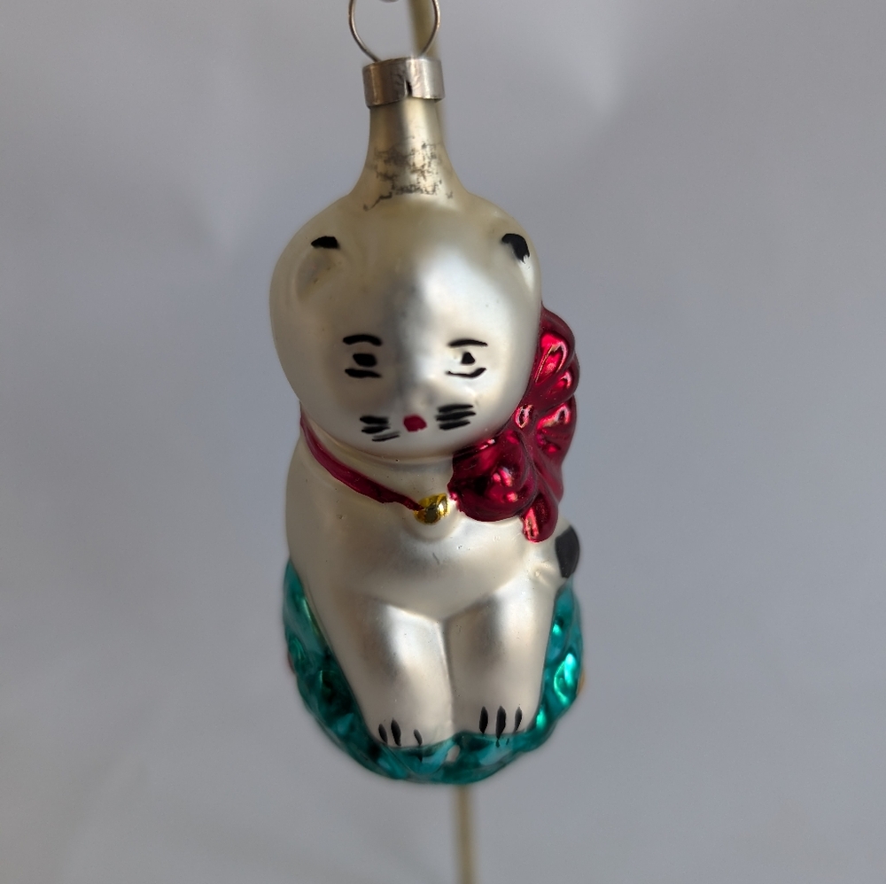 VINTAGE Mercury Glass Christmas Ornament Cat Kitten Czechoslovakia